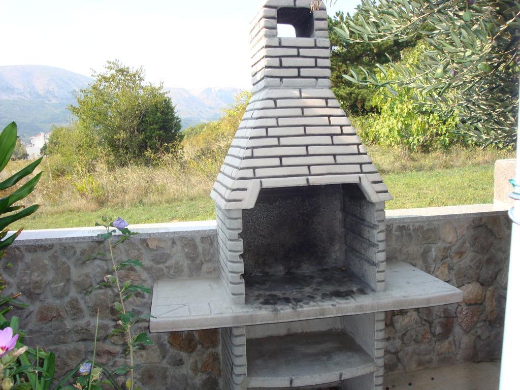 Apartments Lucija Baška Zewnętrze zdjęcie