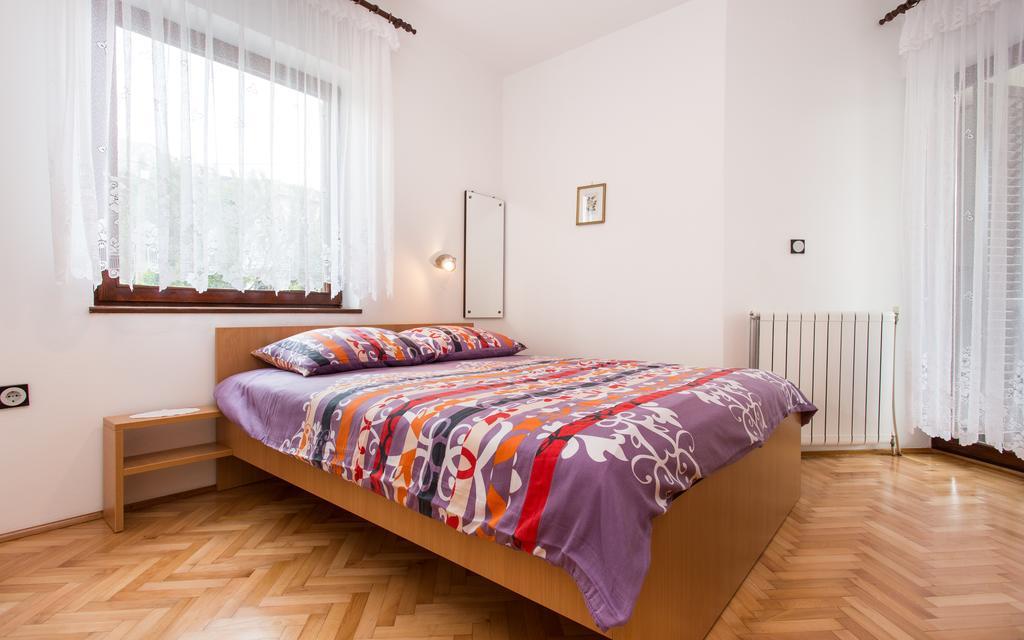 Apartments Lucija Baška Zewnętrze zdjęcie