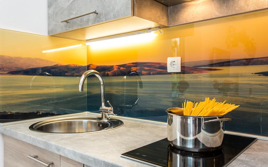 Apartments Lucija Baška Zewnętrze zdjęcie
